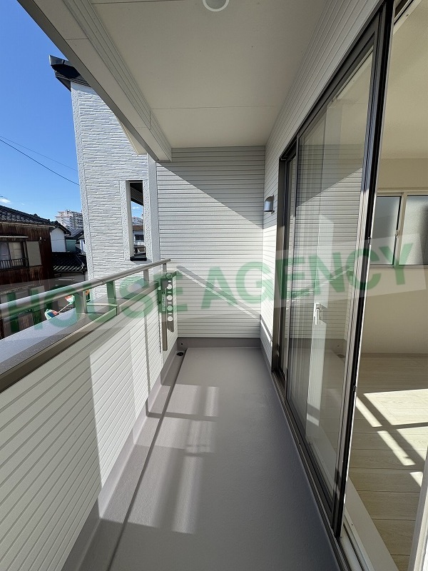 雨でもお洗濯が干せる便利なインナーバルコニー