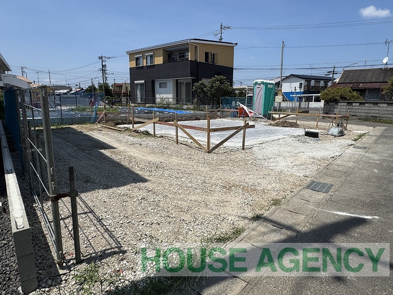 小牧市藤島町 全１棟