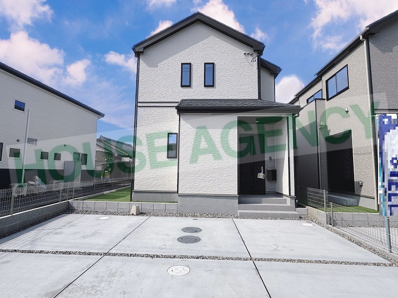 東側より(外観)