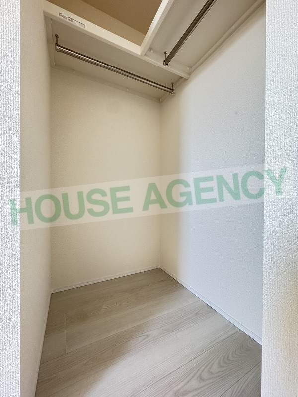 北西側洋室　ウォークインクローゼット