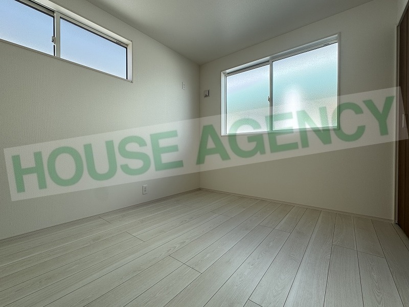 2階　北西側5.25帖の洋室(内装)