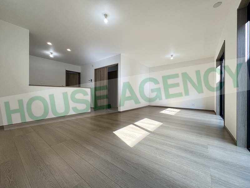 19.25帖のLDK(居間)