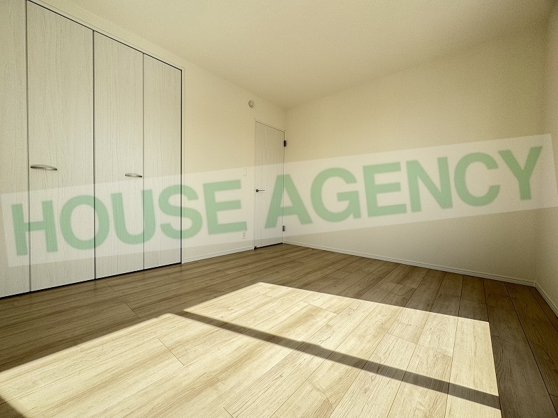 2階　西側7帖の洋室(内装)