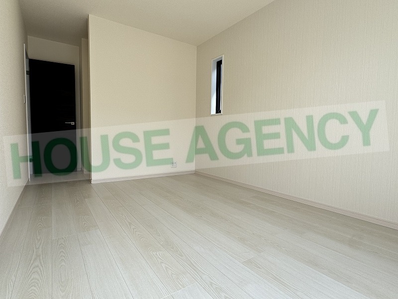 2階　南東側洋室(内装)