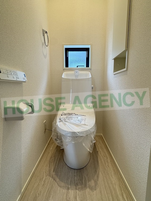 温水洗浄便座のトイレ