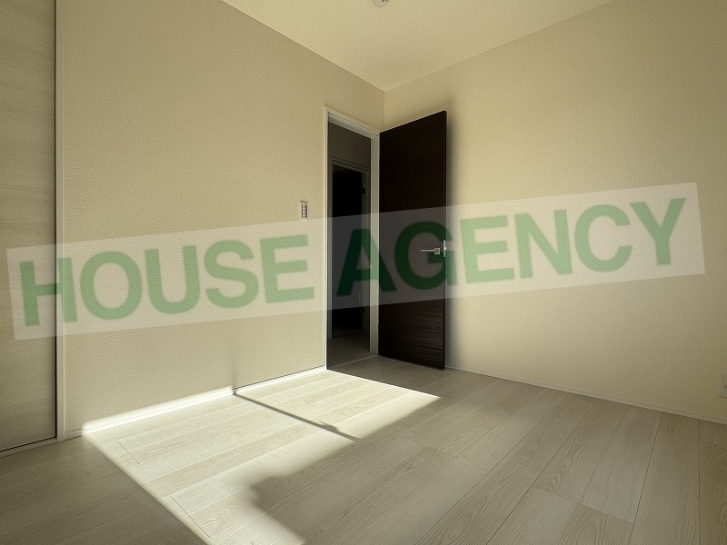 1階　5.2帖の洋室(内装)