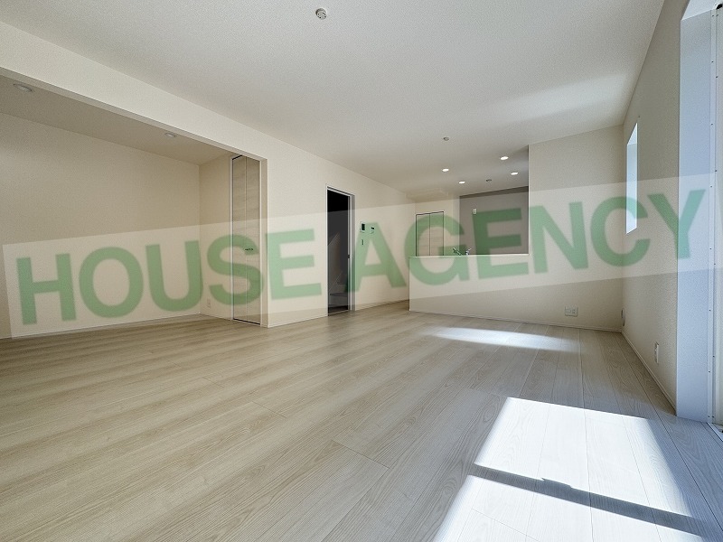 15.75帖のLDK(居間)