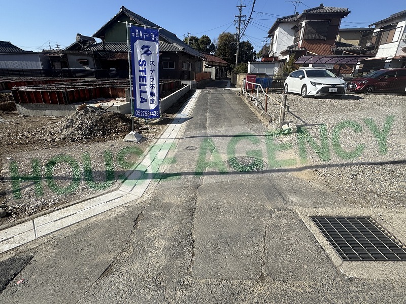 北側道路（幅員約3m）