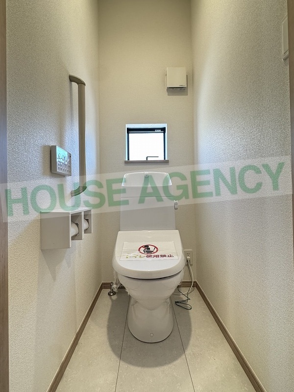 温水洗浄便座のトイレ