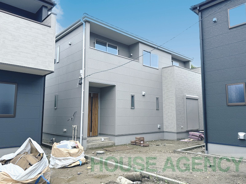 北名古屋市片場白山 全３棟 ２号棟
