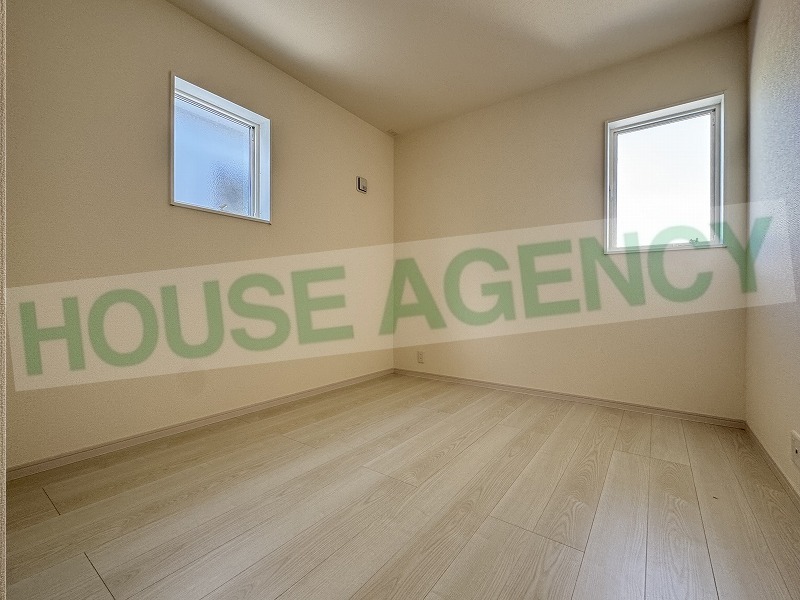 2階　北西側5.44帖の洋室(内装)