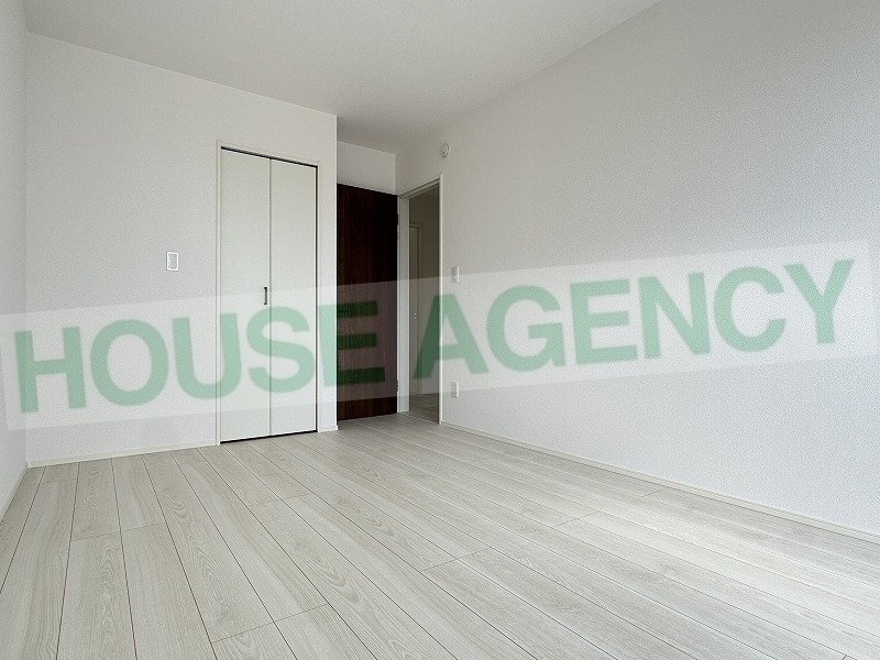 2階　南東側7帖の洋室(内装)